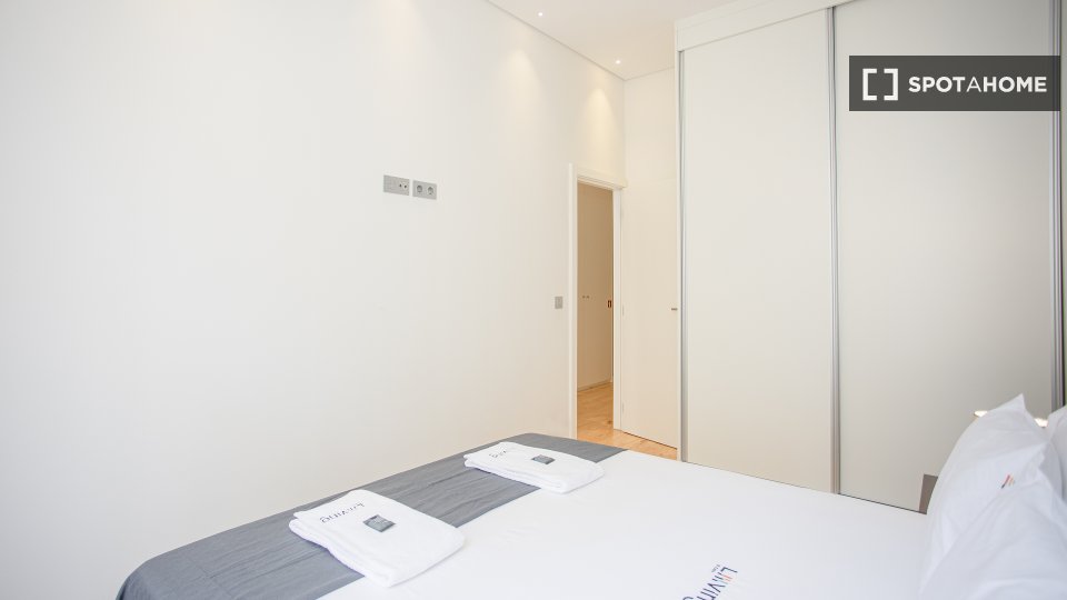 Apartment Porto, 1 bed, 52m² — photo 16