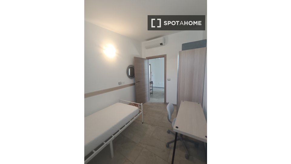 Double room Milan, 4 beds, 120m² — photo 24