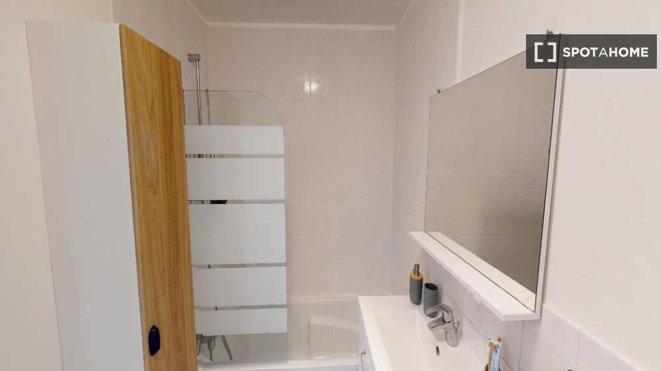 Double room Paris, 4 beds, 90m² — photo 4
