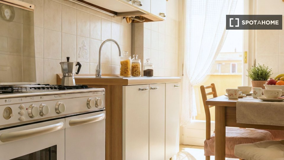 Apartment Milan, 2 beds, 79m² — photo 26