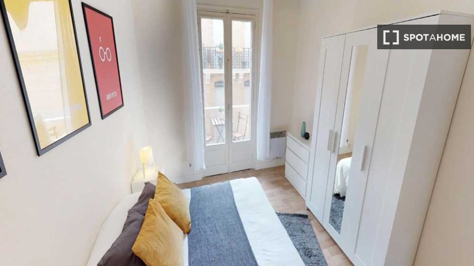 Double room Toulouse, 3 beds, 60m² — photo 2