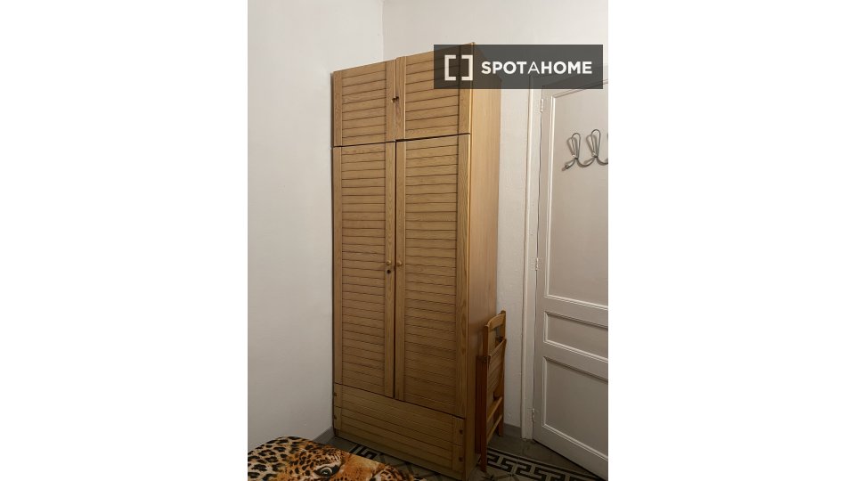 Double room Barcelona, 4 beds, 70m² — photo 11
