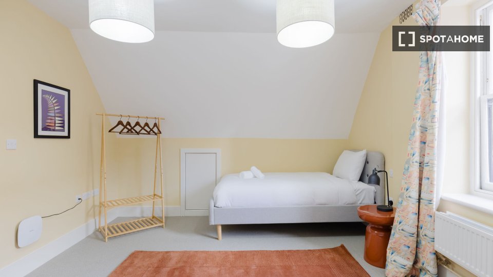 Apartment London, 2 beds — photo 14