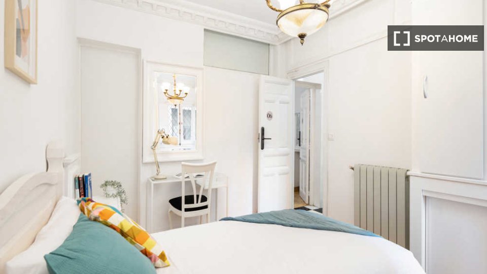 Double room Madrid, 7 beds — photo 35