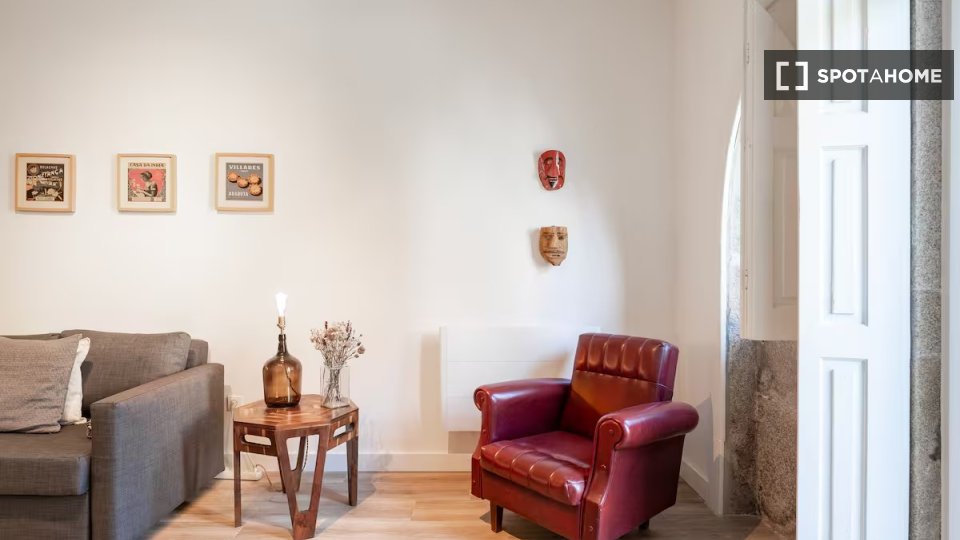 Apartment Porto, 3 beds, 132m² — photo 15