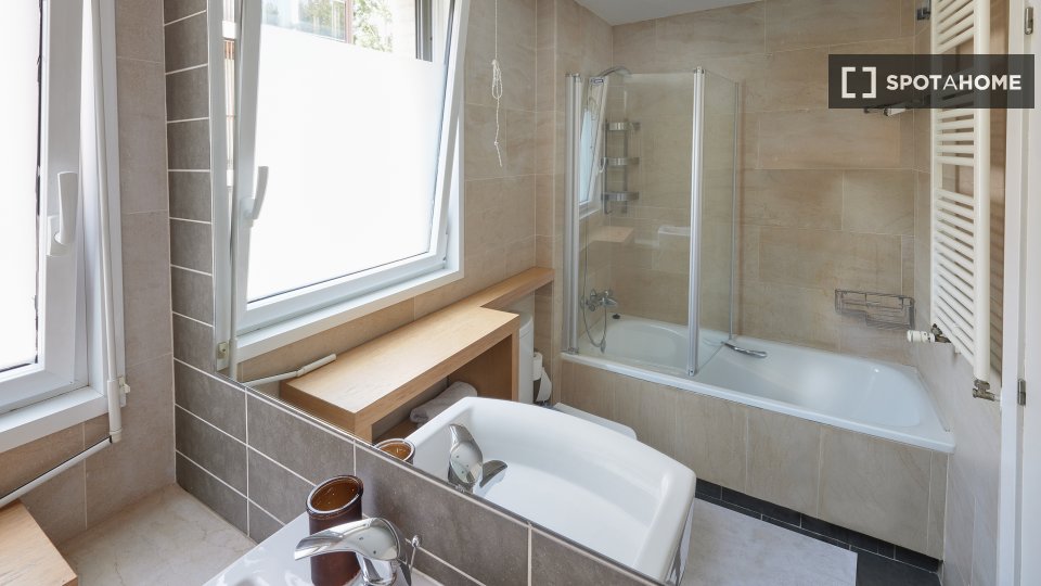 Apartment Barcelona, 2 beds, 75m² — photo 5