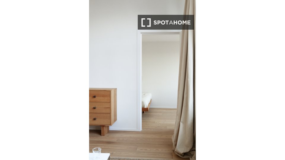 Double room Brussels, 13 beds, 140m² — photo 12