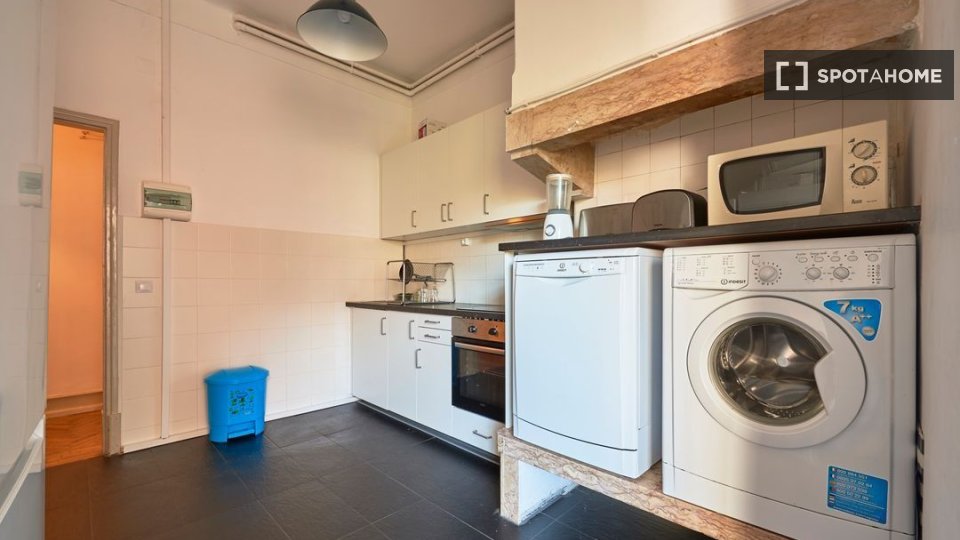 Double room Lisbon, 11 beds — photo 14