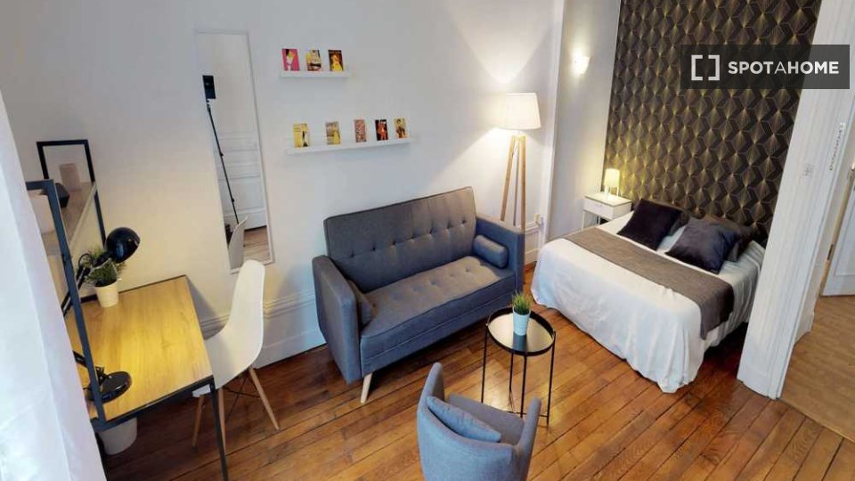 Double room Lyon, 4 beds, 80m² — photo 12
