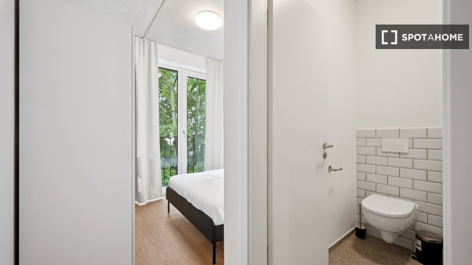 Double room Berlin, 3 beds, 56m² — photo 4
