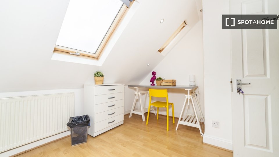 Double room London, 4 beds — photo 1