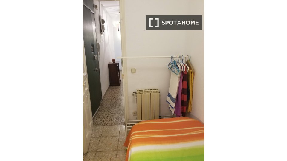 Double room Madrid, 5 beds, 110m² — photo 43