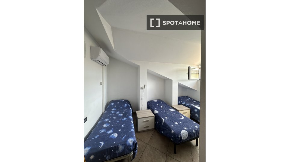 Double room Milan, 4 beds — photo 14