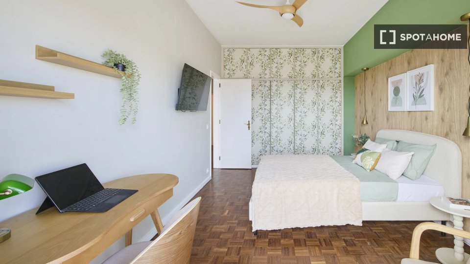 Double room Lisbon, 9 beds — photo 4