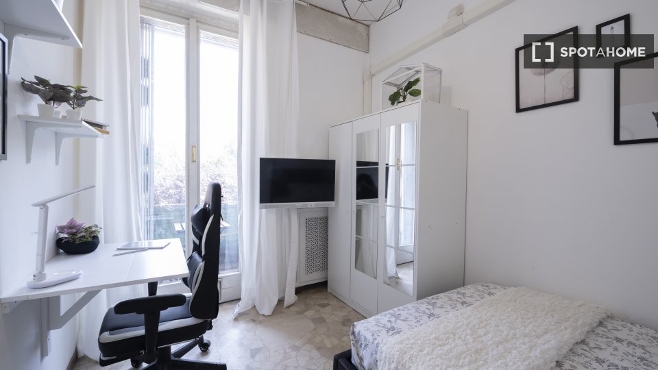 Double room Milan, 7 beds, 150m² — photo 18
