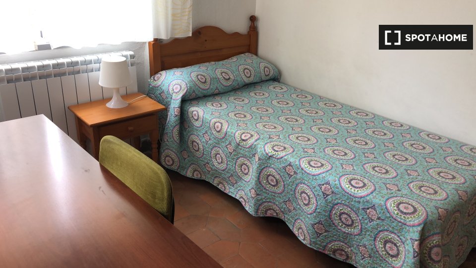 Double room Madrid, 11 beds, 300m² — photo 1