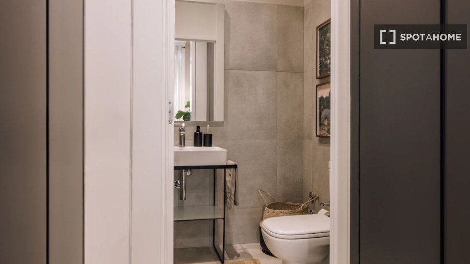 Apartment Lisbon, 1 bed — photo 16