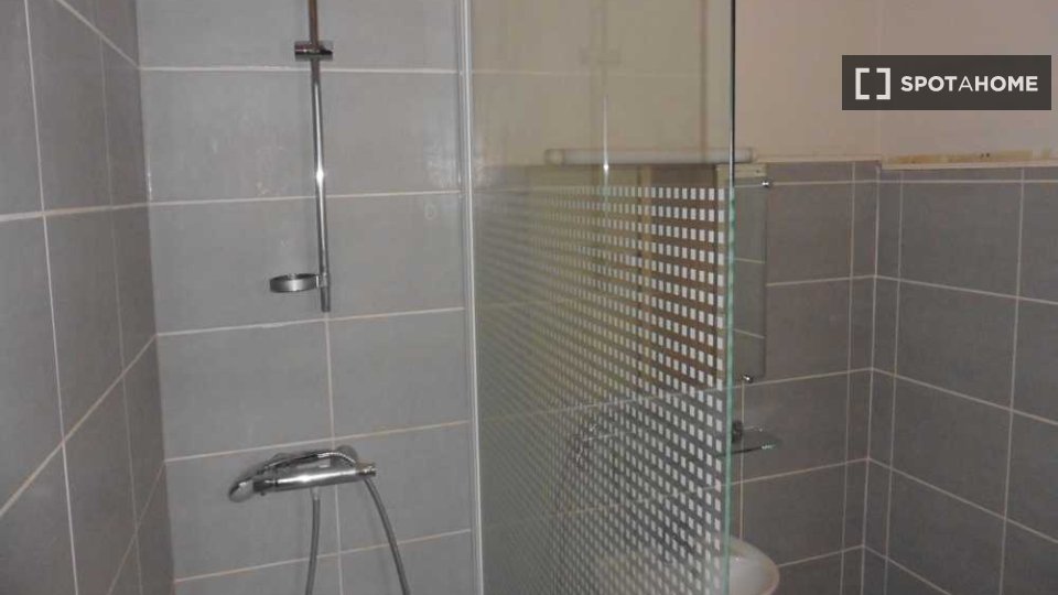 Camera doppia Lione, 4 camere, 90m² — foto 3