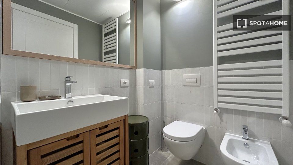 Apartment Milan, 1 bed, 63m² — photo 14