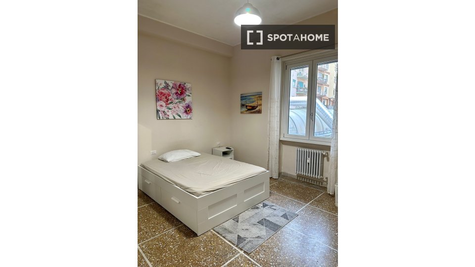Double room Rome, 3 beds, 94m² — photo 7