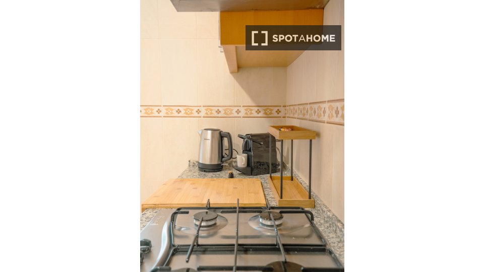 Double room Lisbon, 6 beds — photo 18