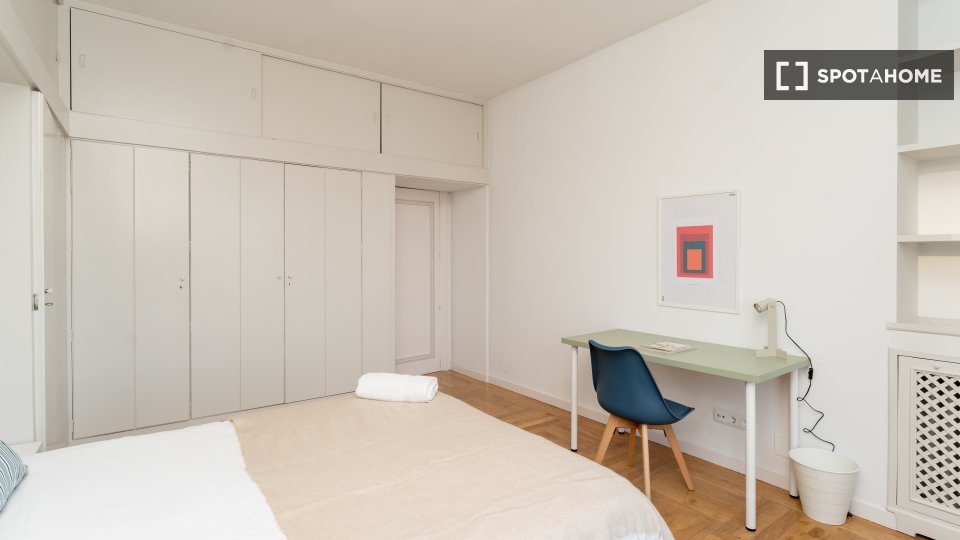 Double room Madrid, 6 beds — photo 20