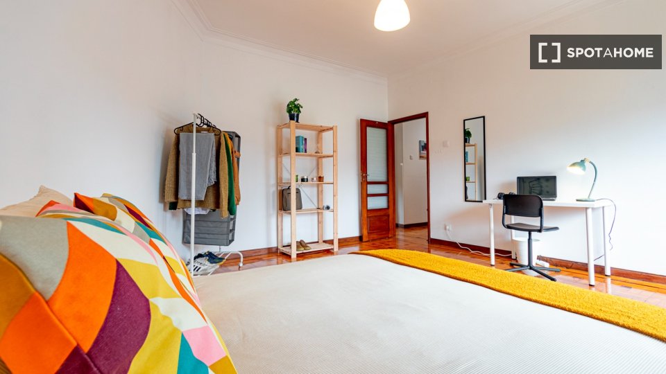 Double room Porto, 4 beds, 160m² — photo 3