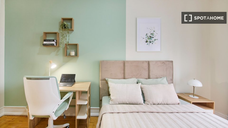Double room Lisbon, 6 beds — photo 76