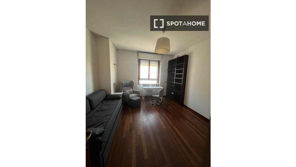 Double room Milan, 2 beds — photo 7