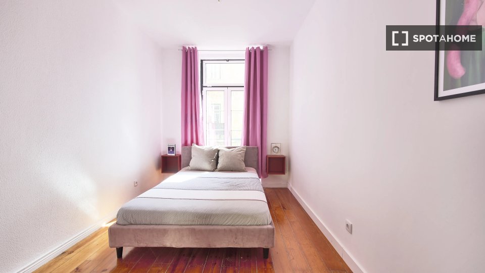 Double room Lisbon, 13 beds — photo 2