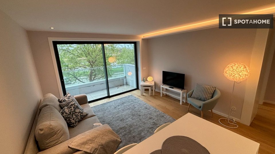 Apartment Porto, 1 bed, 60m² — photo 13