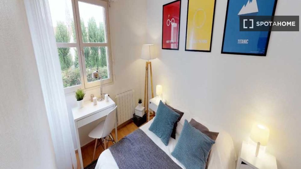 Double room Lille, 4 beds, 70m² — photo 17
