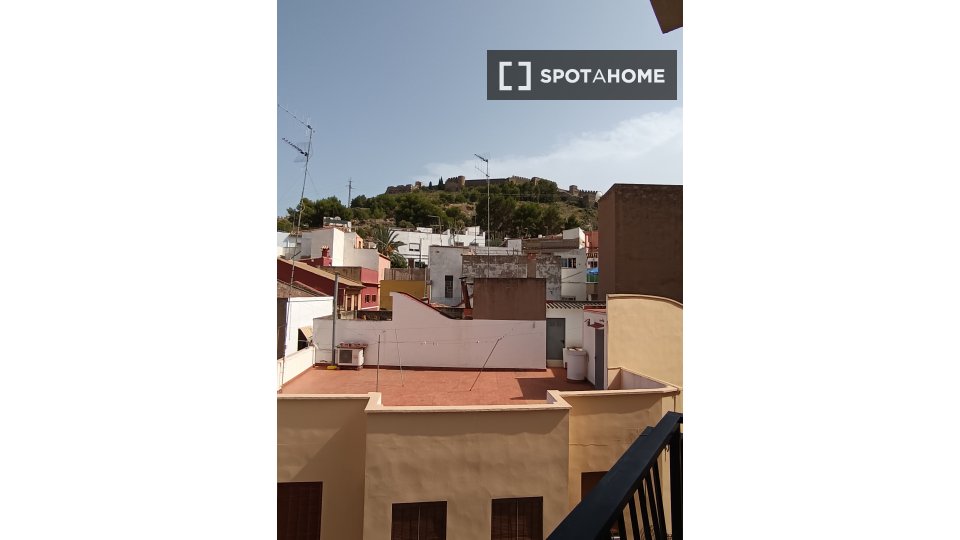 Apartment Valencia, 2 beds, 80m² — photo 18