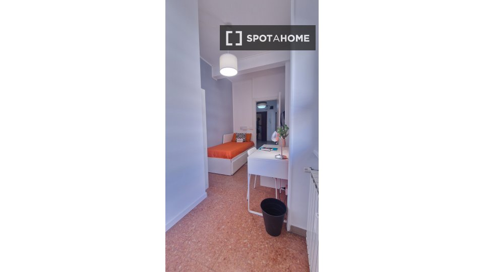 Double room Rome, 6 beds — photo 47