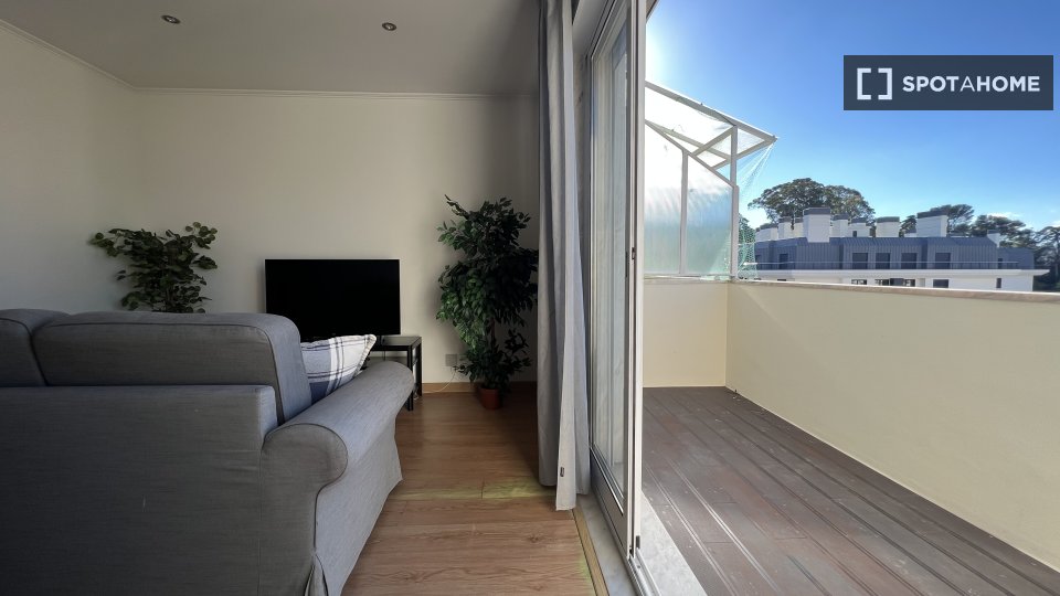 Apartment Lisbon, 1 bed, 79m² — photo 2