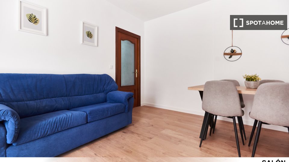 Double room Seville, 3 beds — photo 15