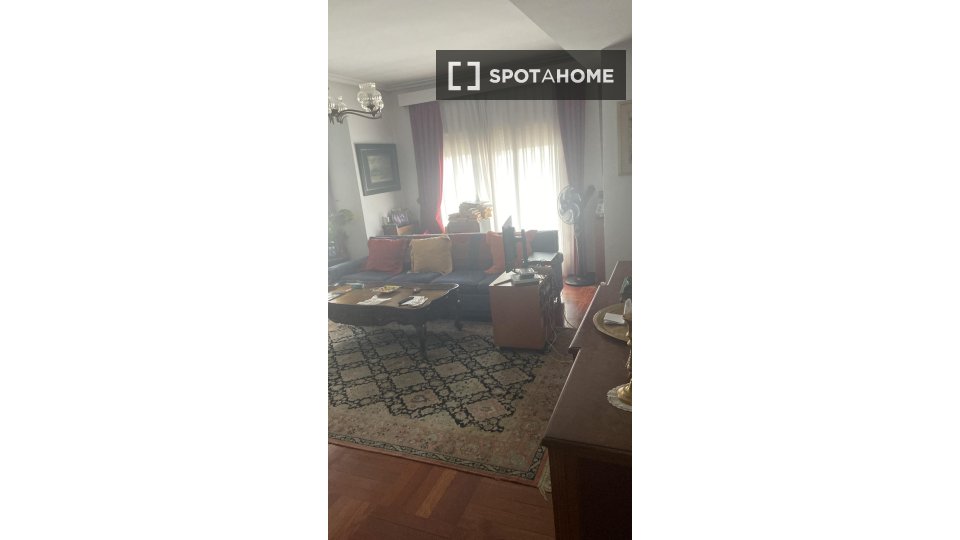 Double room Madrid, 3 beds — photo 9