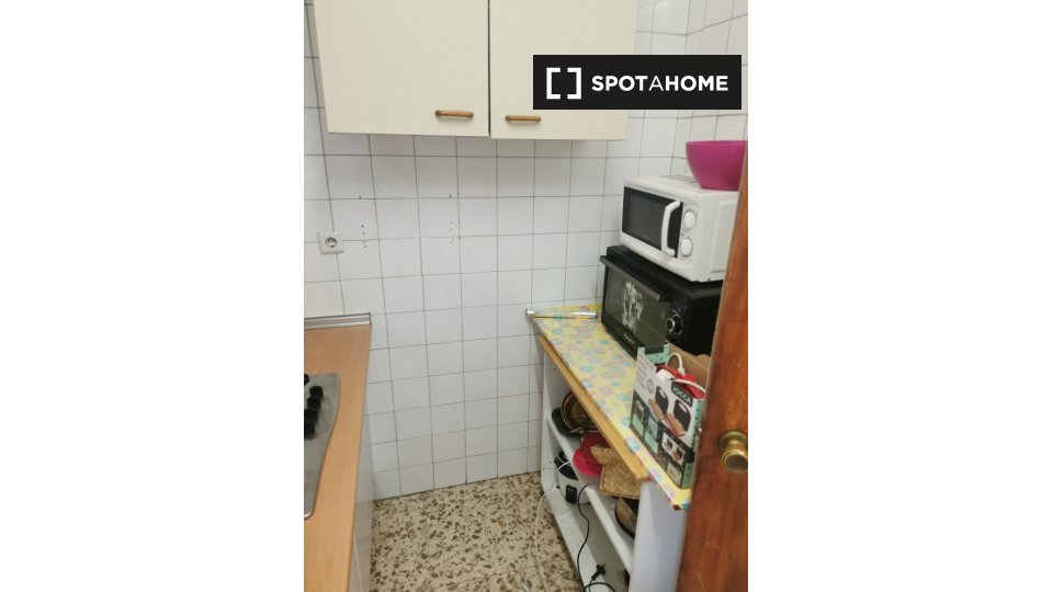Double room Granada, 4 beds, 100m² — photo 11