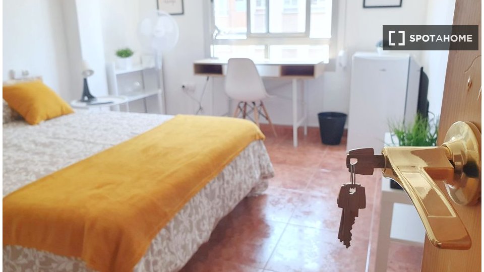 Double room Valencia, 5 beds — photo 6
