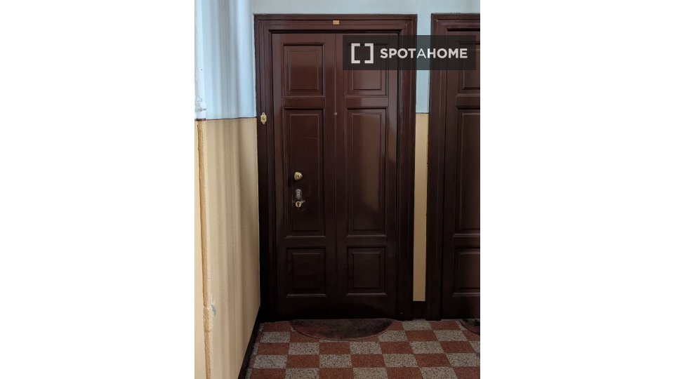 Double room Milan, 3 beds, 90m² — photo 17