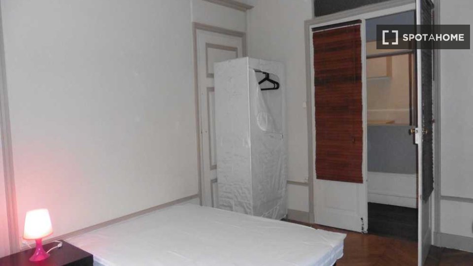 Camera doppia Lione, 4 camere, 90m² — foto 13