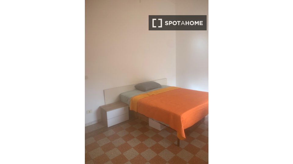 Double room Rome, 5 beds — photo 20