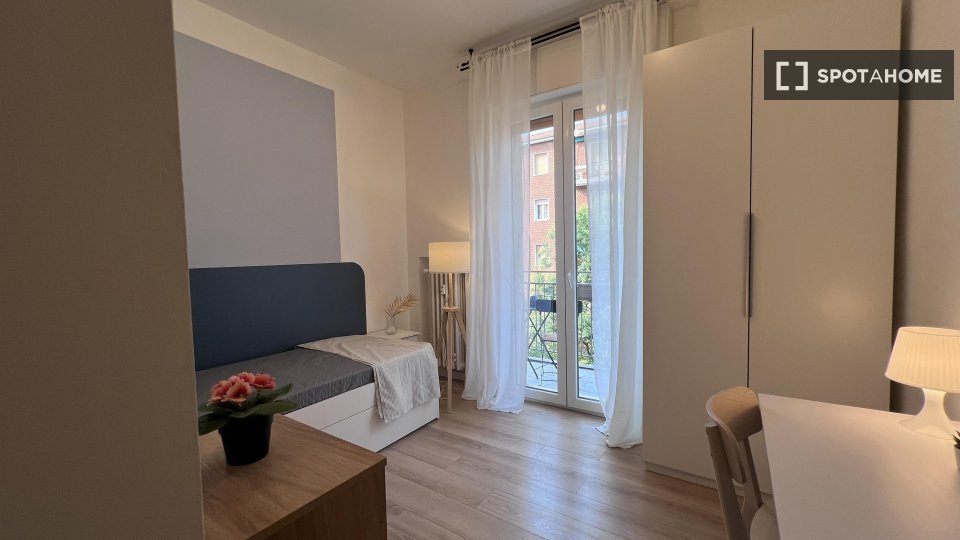 Double room Bologna, 3 beds — photo 1
