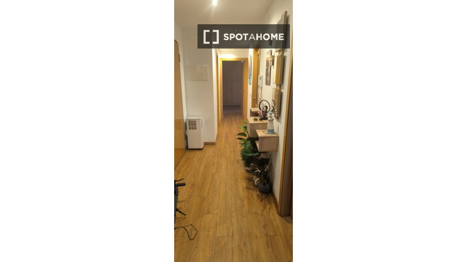 Double room Valencia, 2 beds, 120m² — photo 10
