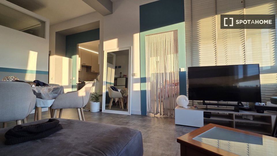 Double room Madrid, 2 beds, 75m² — photo 5