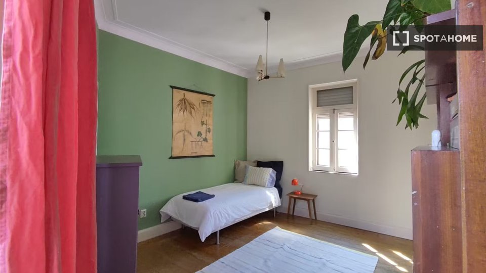 Double room Porto, 3 beds — photo 16