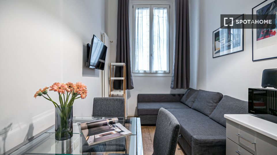 Apartment Milan, 1 bed, 45m² — photo 1