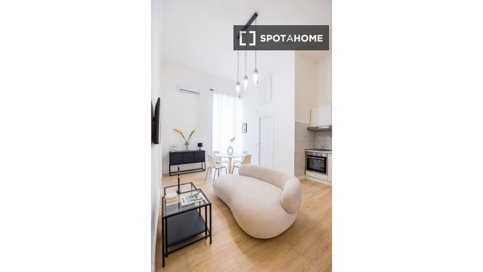 Apartment Naples, 1 bed, 57m² — photo 14
