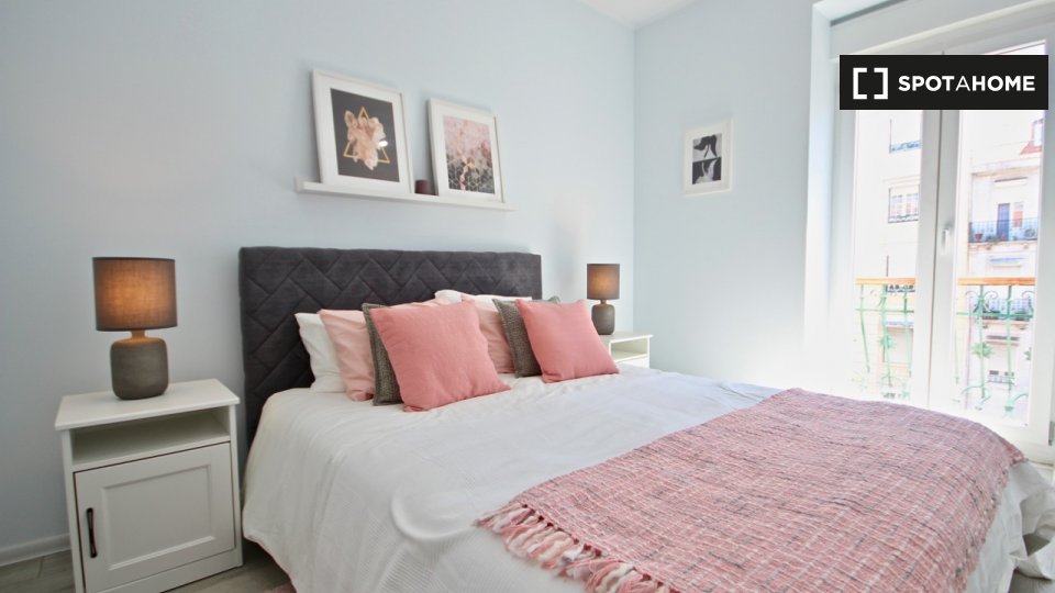 Apartment Lisbon, 2 beds — photo 16