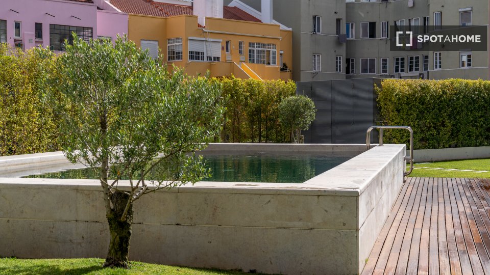 Apartment Lisbon, 2 beds — photo 41
